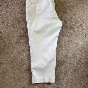 End of summer clear out 🔥Make an offer!! JJill White Cropped Relaxed Fit